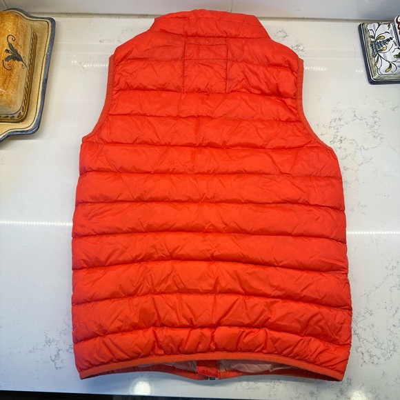 Hanna Andersson Kids Puffer Vest - Picture 4 of 9